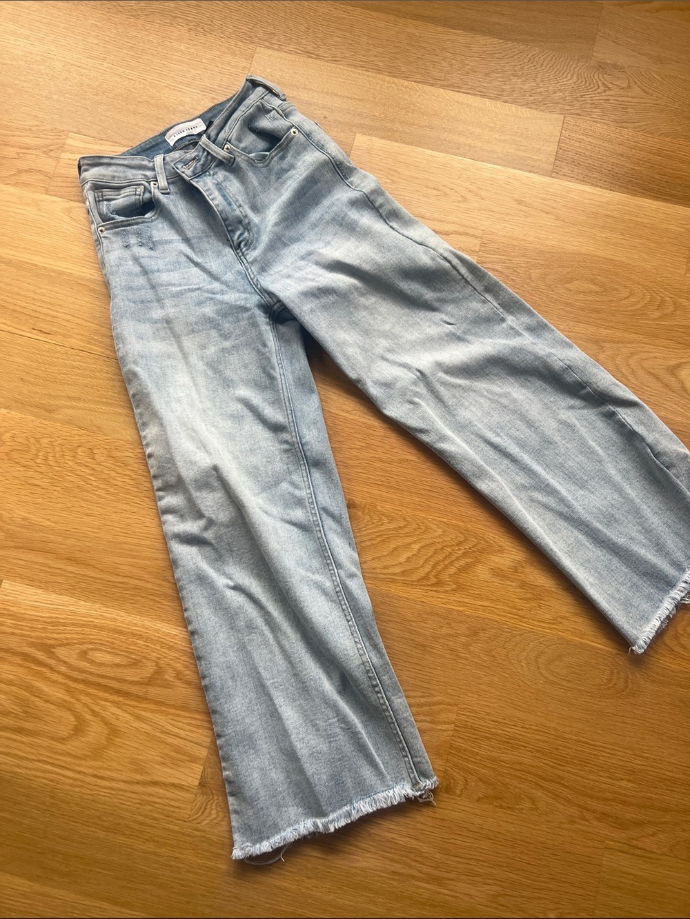 Light Blue Women's Cropped Straight Jeans